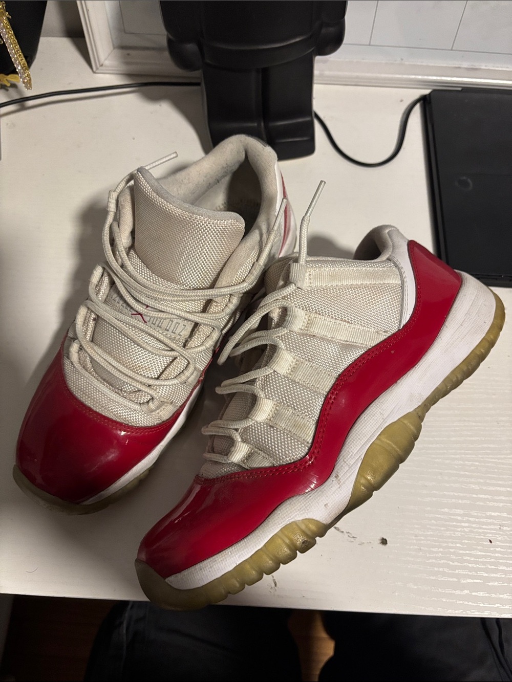 Jordan 11 Cherrys